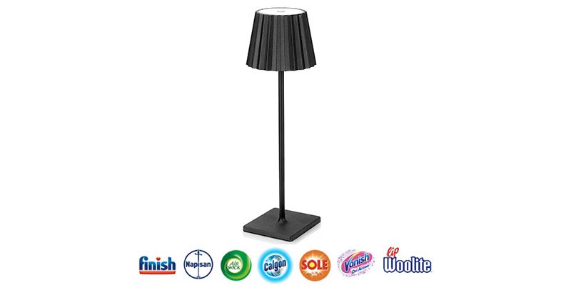 lampada LED da tavola omaggio con La cucina si illumina con il pulito